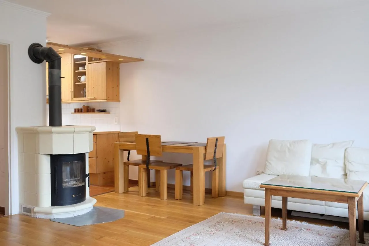 Town House Near Metro & Vienna City Center Alloggio in famiglia