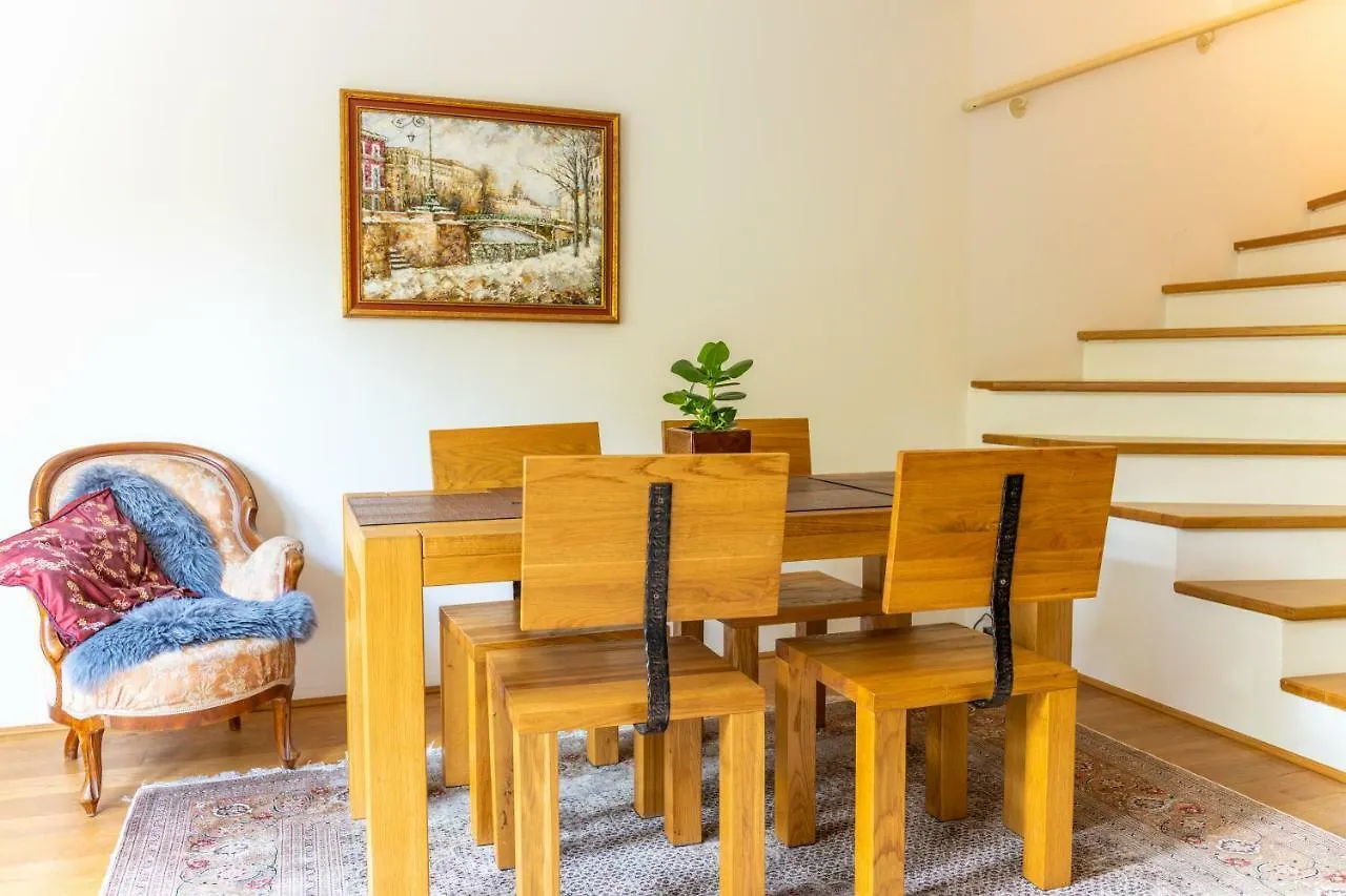 Town House Near Metro & Vienna City Center 0*,  Austria