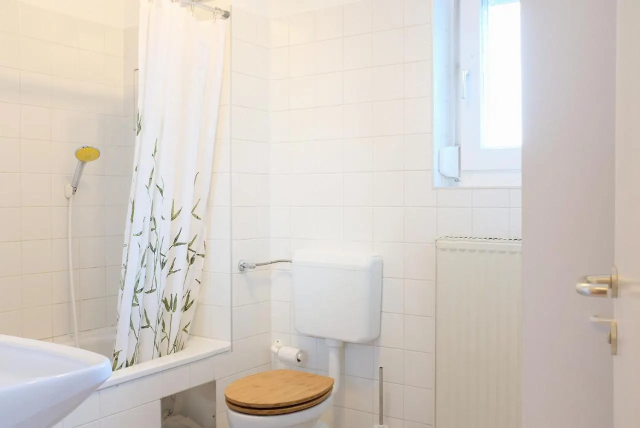 Town House Near Metro & Vienna City Center Homestay