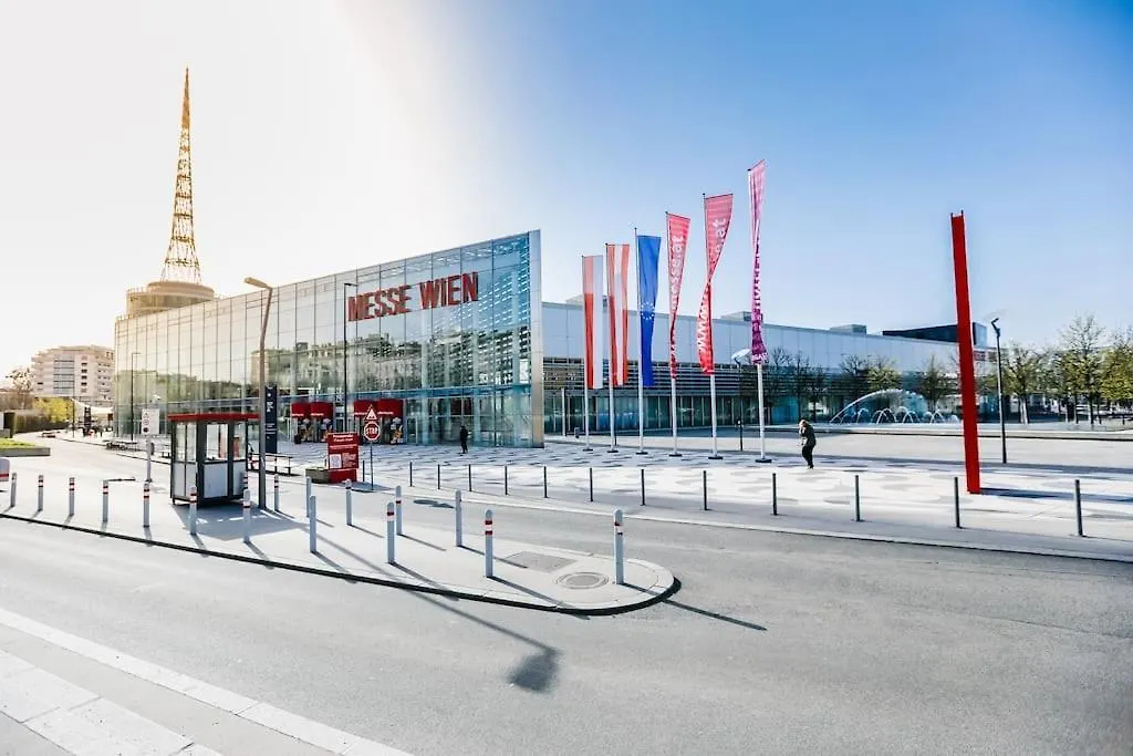 Town House Near Metro & Vienna City Center Homestay