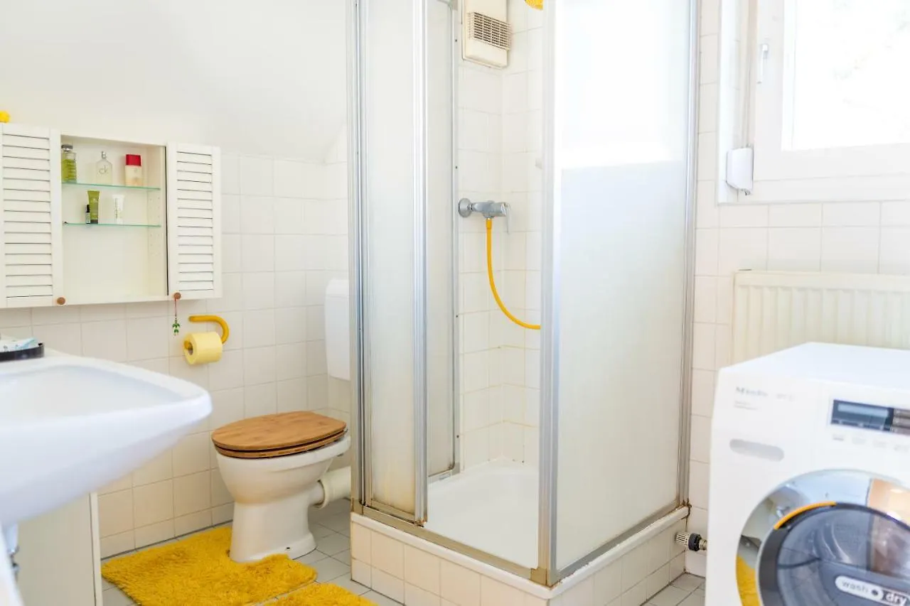 Homestay Town House Near Metro & Vienna City Center Austria