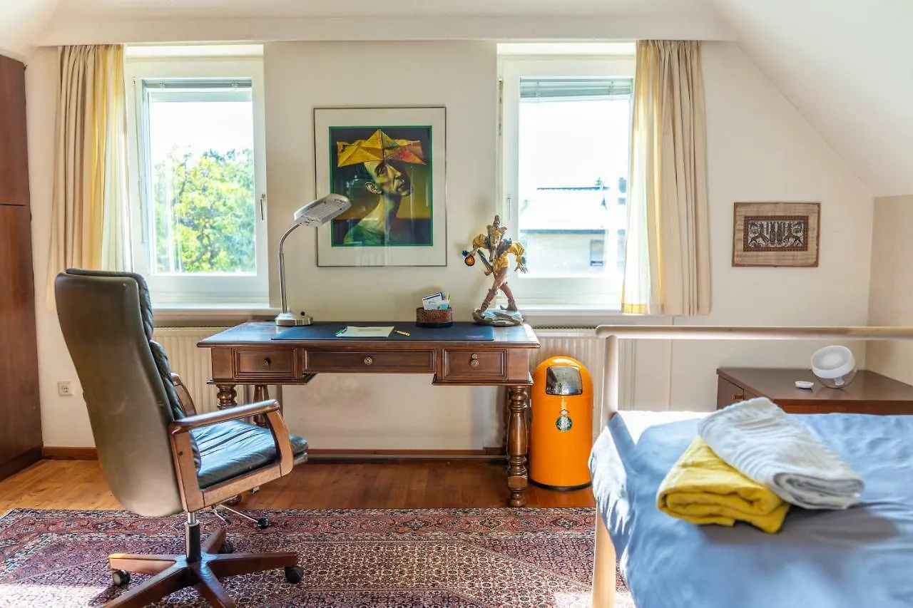 Town House Near Metro & Vienna City Center Homestay